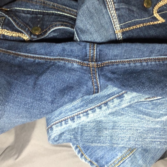 Jean - Picture 5 of 5